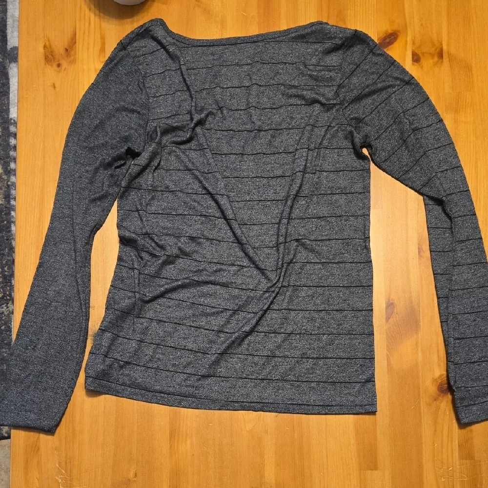 Volcom Gray Fitted Ribbed Blouse - Picture 2 of 2